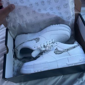 Air Force 1 Pixels